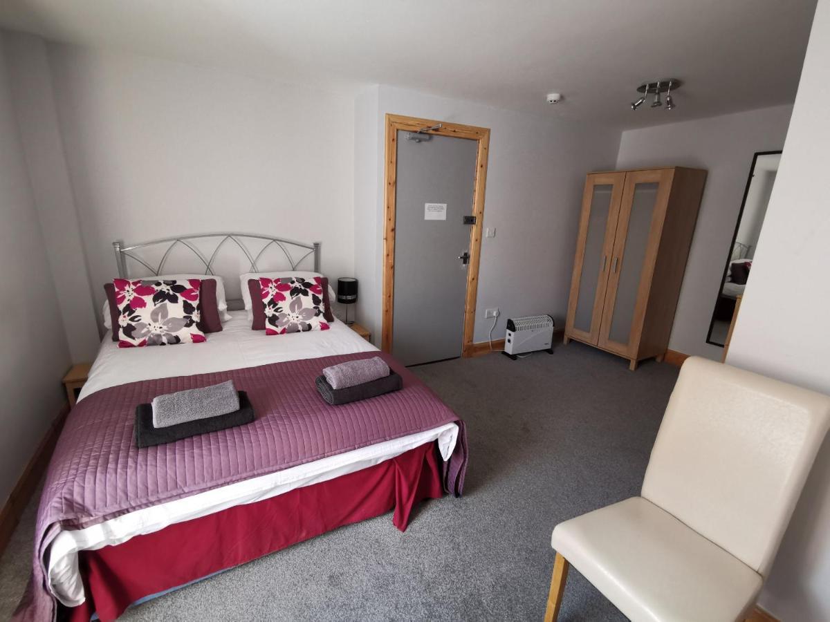 St Ronan'S Hotel Innerleithen Extérieur photo